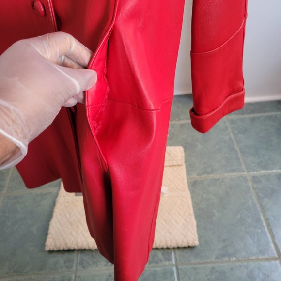 Bright Red Women’s Leather Coat – Size M - Picture 14 of 16